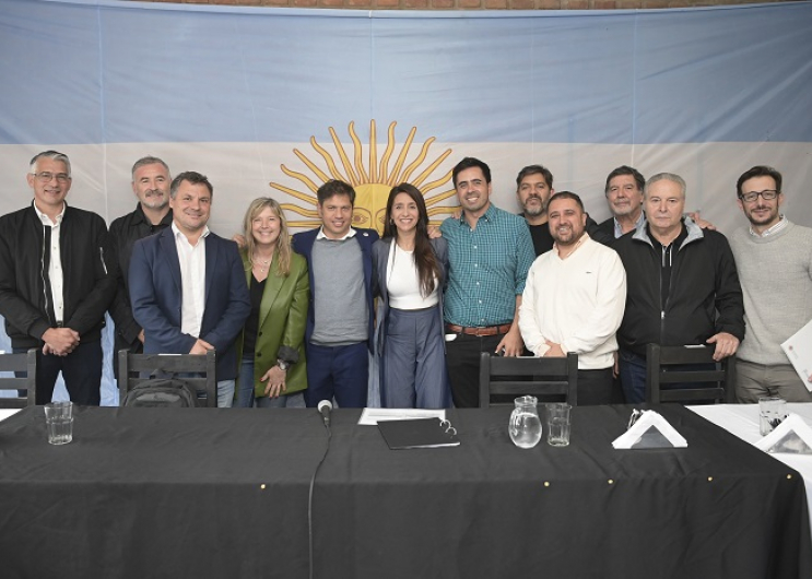 Kicillof afina los detalles de su acto en Mar del Plata para lanzar el frente “anti Milei” que anunció ante intendentes