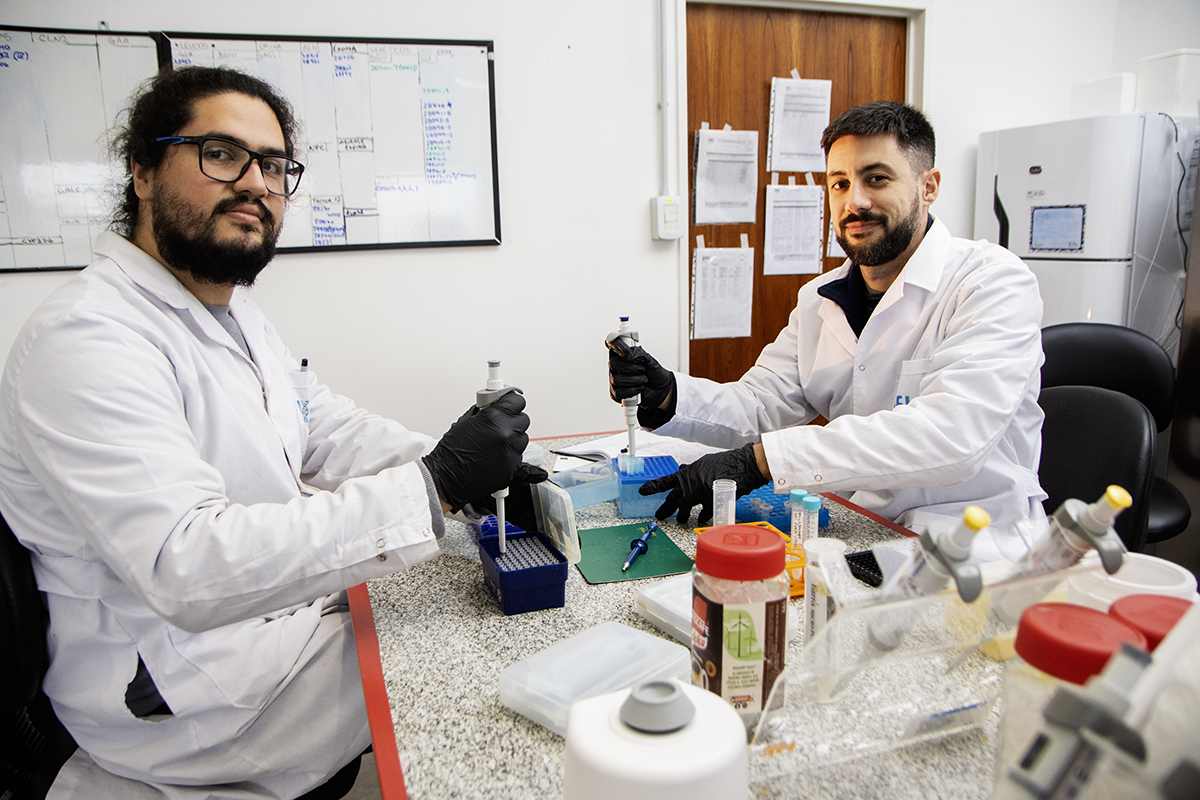 El desafío de los bioquímicos de la UNLP que se dedican a detectar enfermedades poco frecuentes