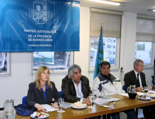 El Consejo del PJ Bonaerense Respaldo candidatura de Cristina y Scioli 