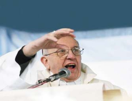 Bergoglio bendice en acuerdo macrista duhaldista