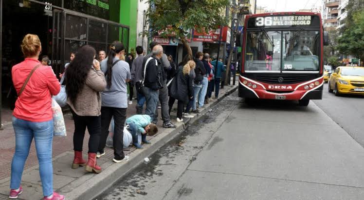 En la Argentina hay más de 2 millones de trabajadores en blanco que están en situación de pobreza