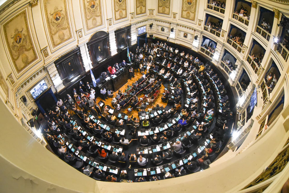 Kicillof delega en la Legislatura la discusión por la reelección indefinida de los intendentes