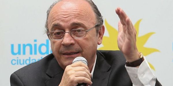 Leopoldo Moreau: “El Gobierno tiene que jugar fuerte, apelar a un DNU para frenar la suba de precios”