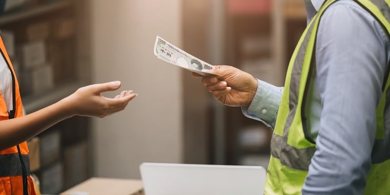 Casi siete de cada diez personas gastan sus salarios antes del día 20 de cada mes